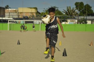 Imagem da notícia - Prática esportiva na infância auxilia no desenvolvimento motor e cognitivo