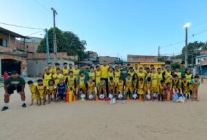 Governo do Amazonas realiza entrega de materiais esportivos para núcleos do Programa Esporte e Lazer na Capital e Interior